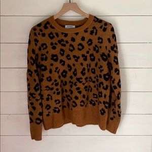 SUPER SOFT leopard print sweater, NEVER WORN